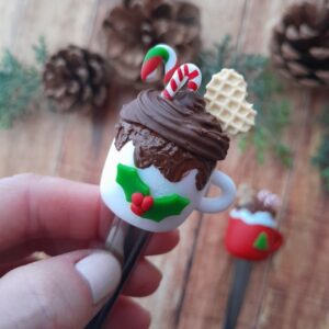 Colher de sobremesa decorada