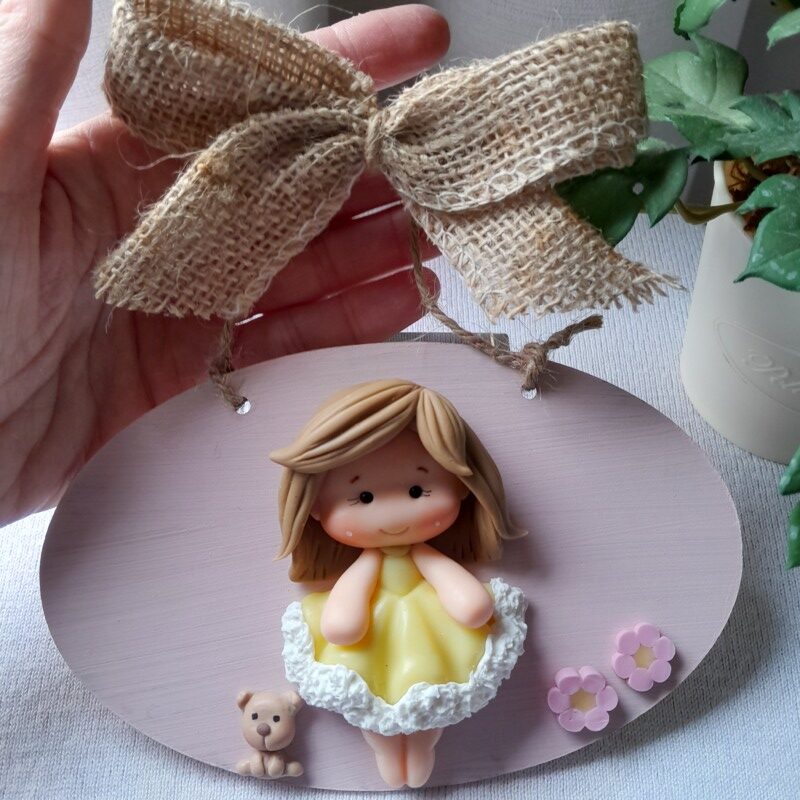 Enfeite de Porta Boneca