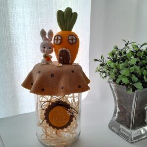 Pote Decorado Médio - Coelho com casa de cenoura