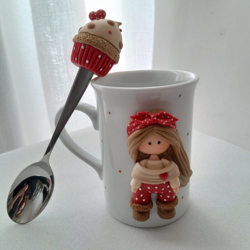Kit caneca decorada e colher de sobremesa