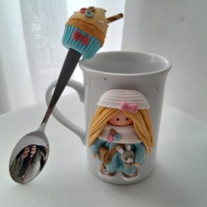 Kit caneca decorada e colher de sobremesa